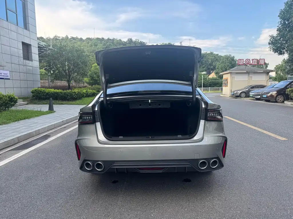 Chery Arrizo 8 — миниатюра 16