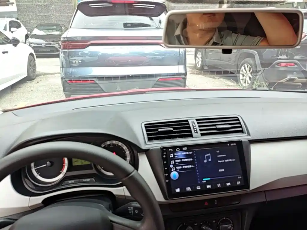Skoda Fabia — миниатюра 10