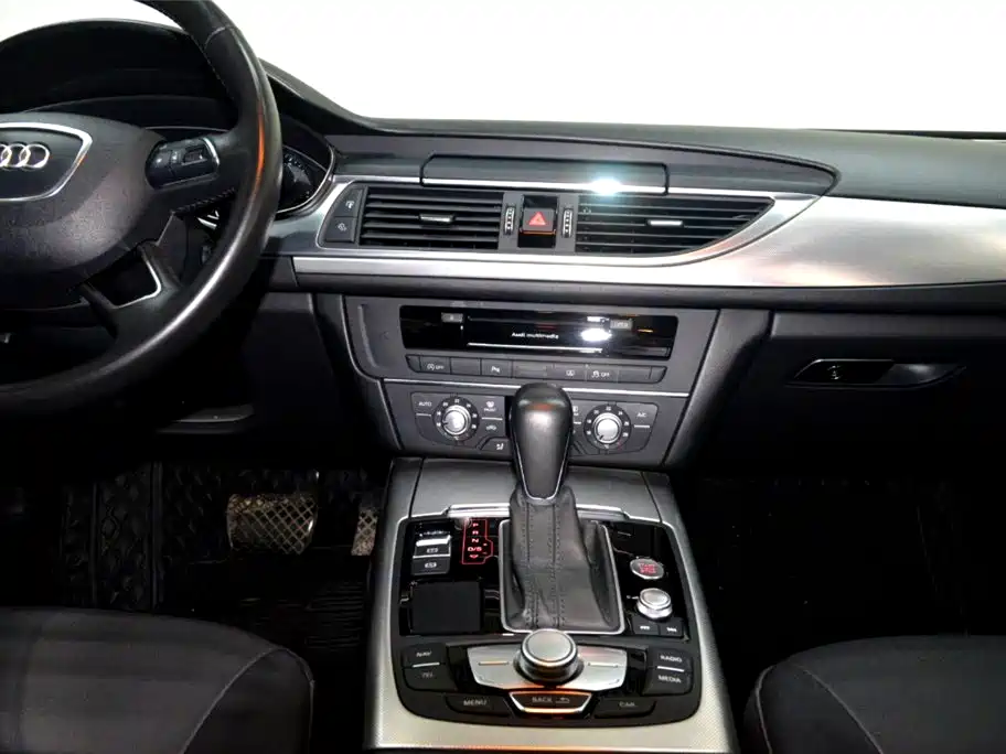 Audi A6L — миниатюра 12