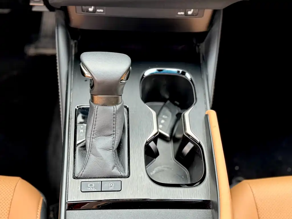 Lexus ES — миниатюра 12