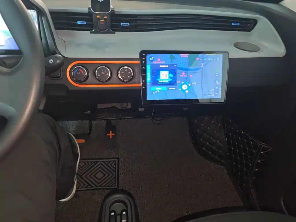 Wuling MINIEV — миниатюра 13