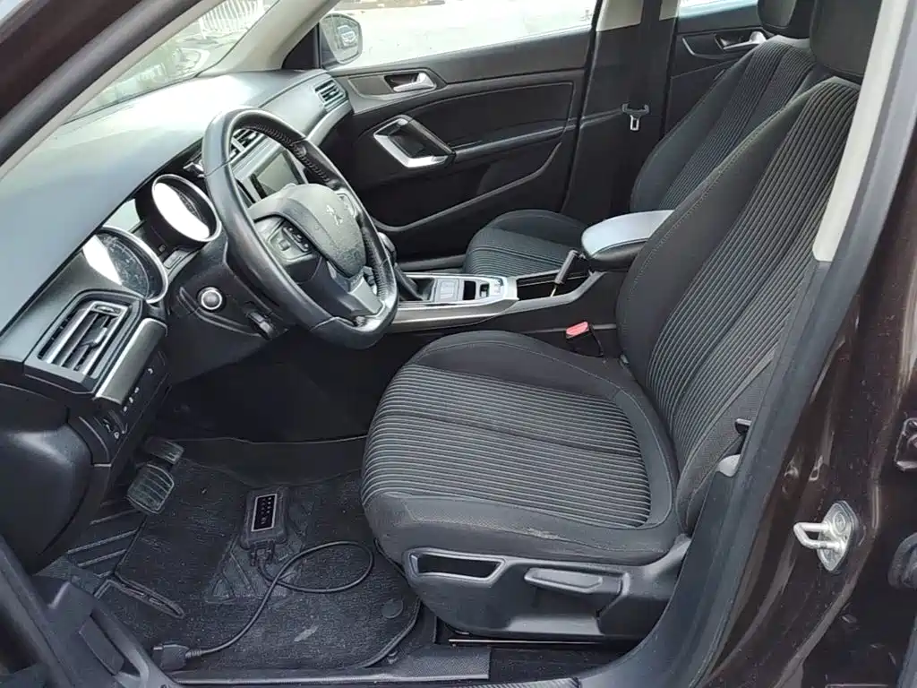 Peugeot 408 — миниатюра 15