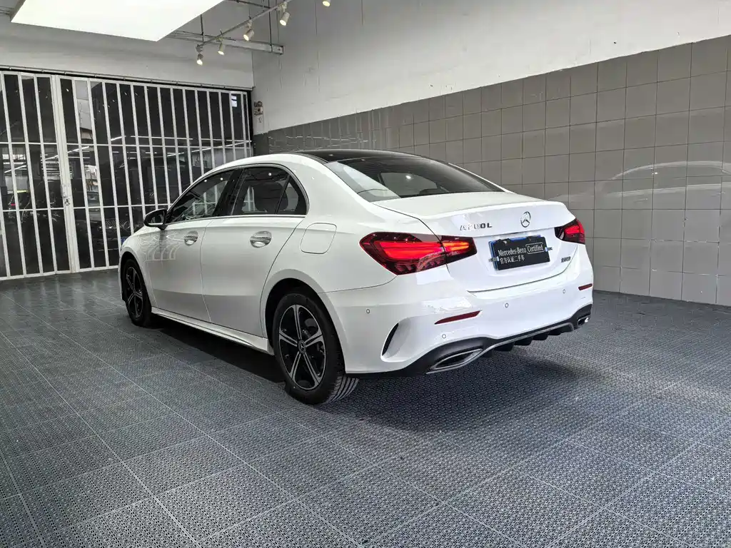 MERCEDES-BENZ A CLASS