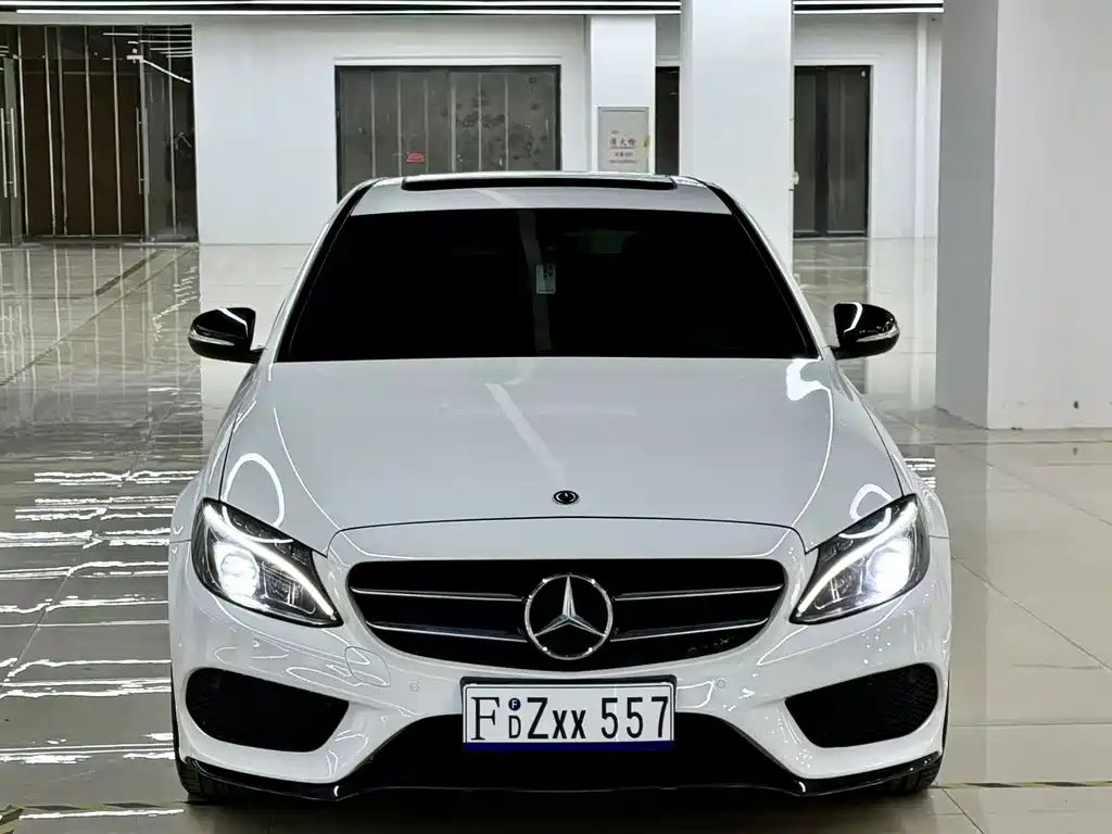 Mercedes-Benz C-Class — миниатюра 2