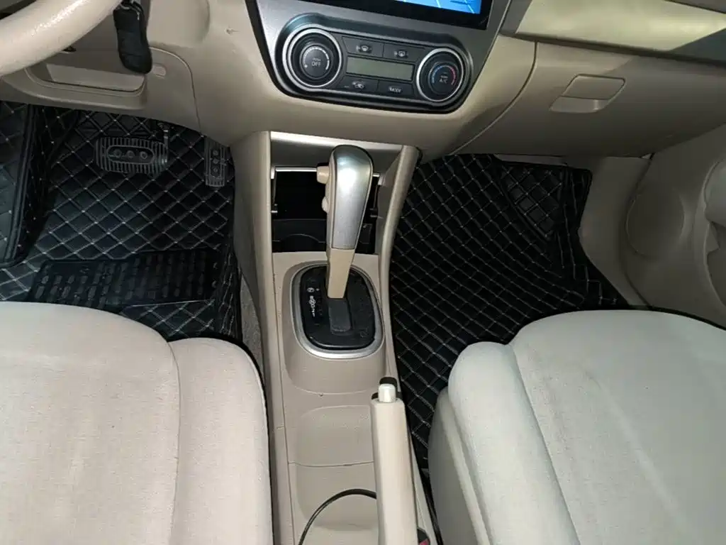 Nissan Sylphy — миниатюра 14