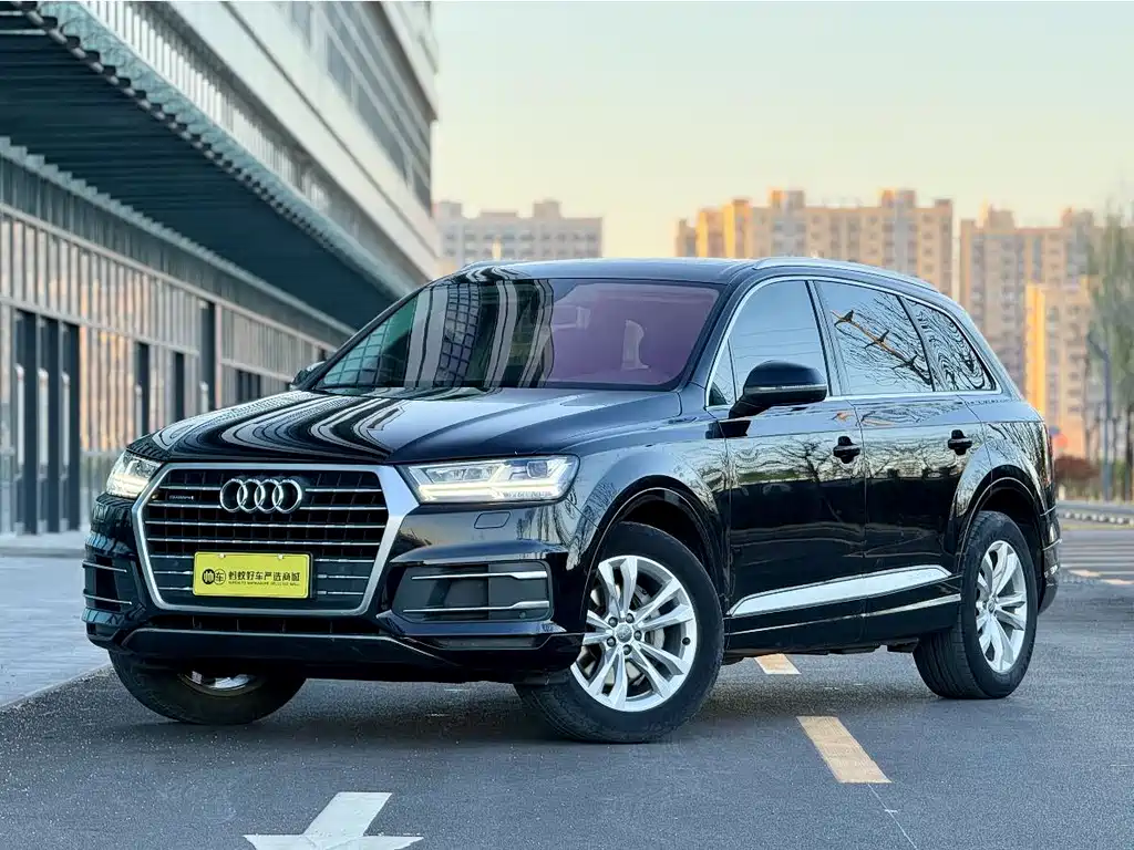 Купить Audi Q7
