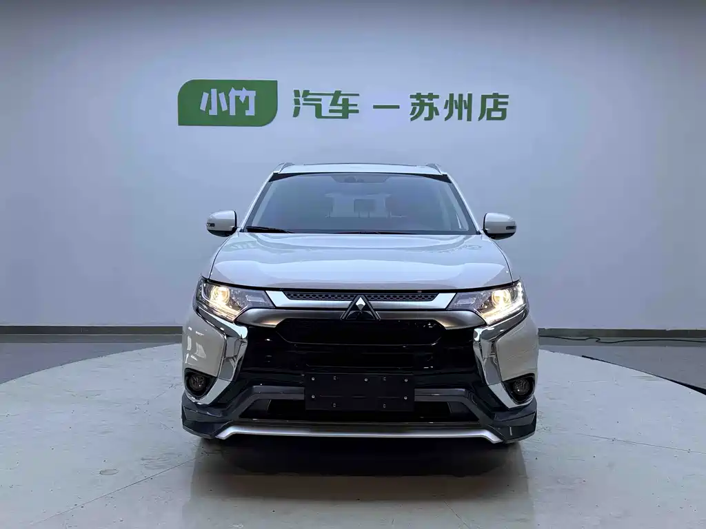 Mitsubishi Outlander — миниатюра 2