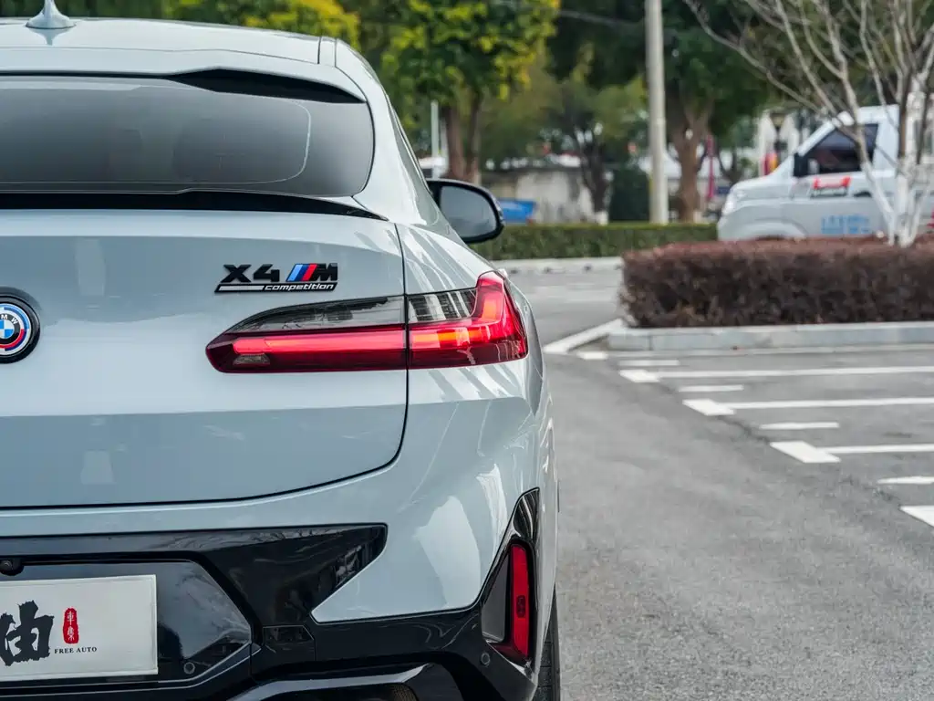 BMW X4 M
