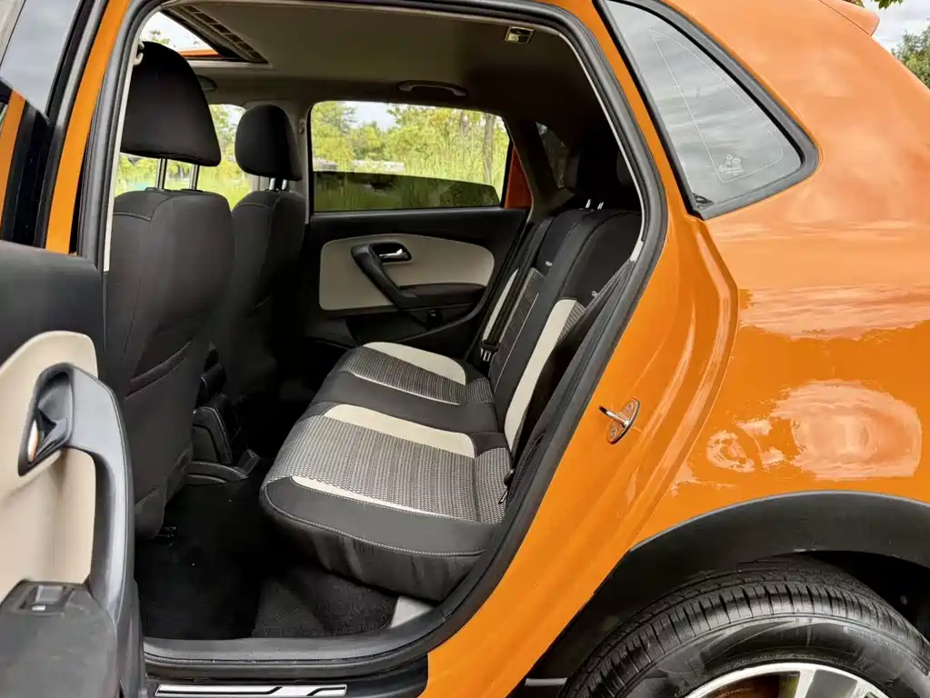 Volkswagen Polo — миниатюра 6