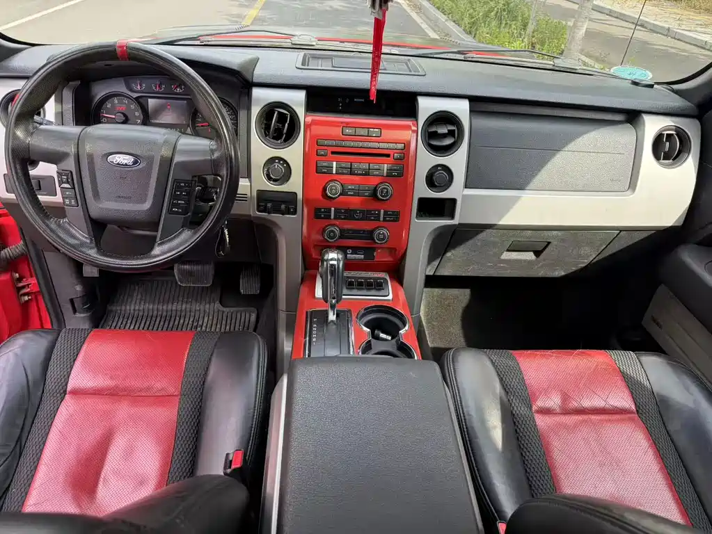 Ford F-150 Raptor — миниатюра 7