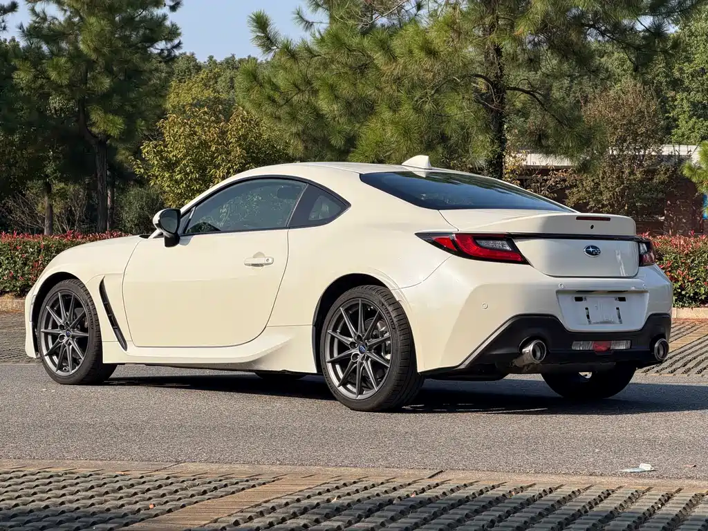 Subaru BRZ — миниатюра 8