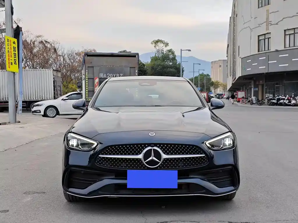 Mercedes-Benz C-Class — миниатюра 2
