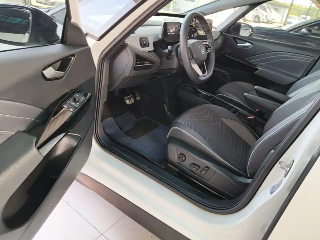 Volkswagen ID.3 — миниатюра 16