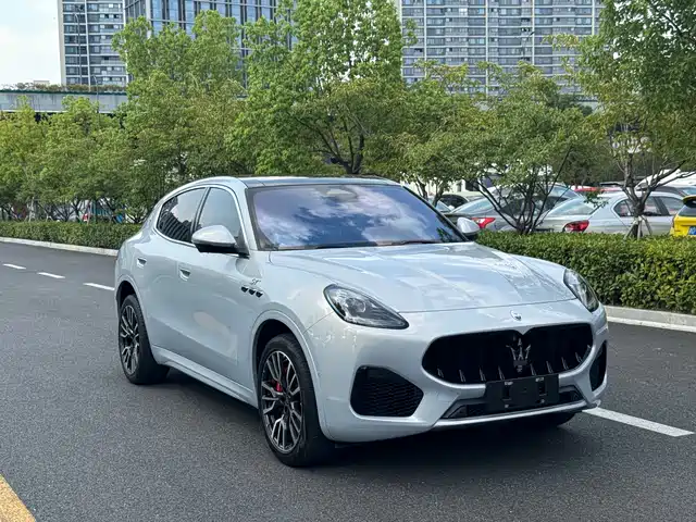 MASERATI GRECALE