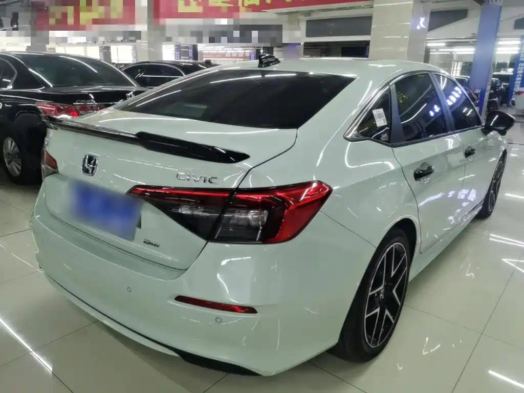 Honda Civic — миниатюра 7