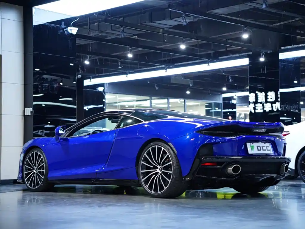 McLaren GT — миниатюра 6