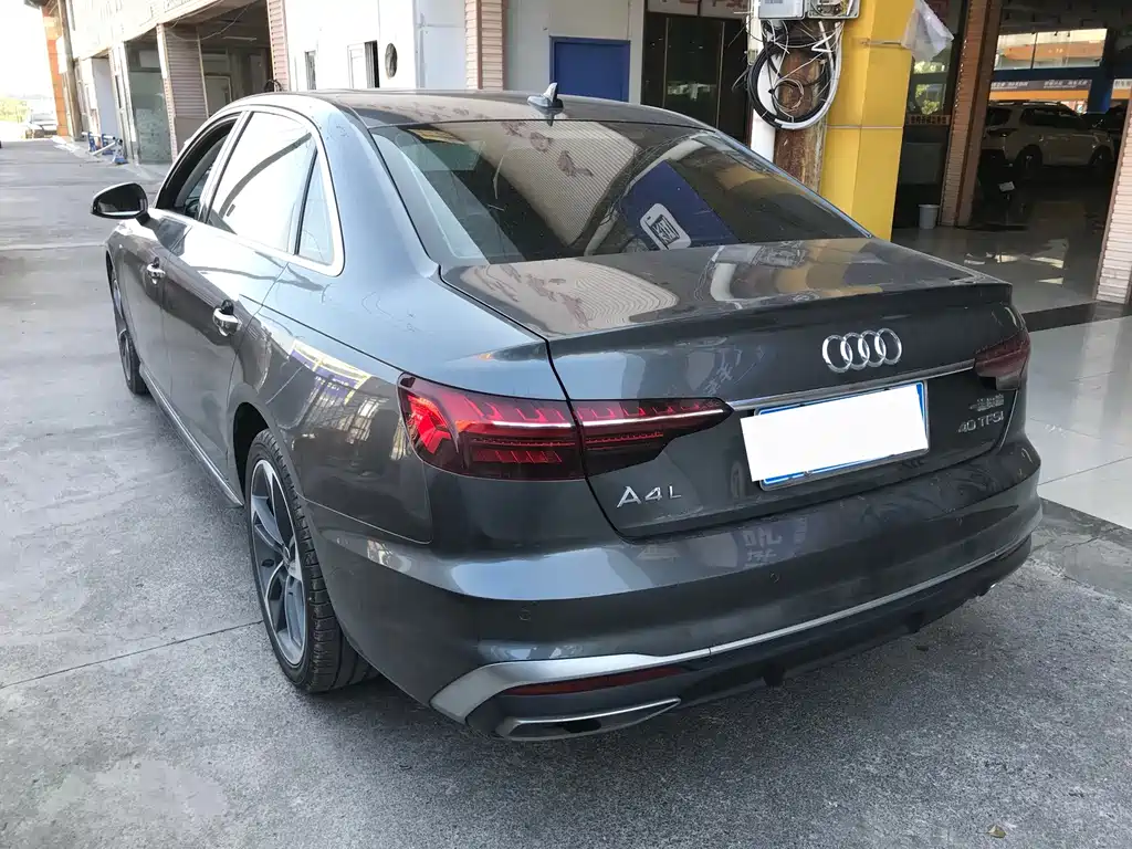 Audi A4L — миниатюра 3