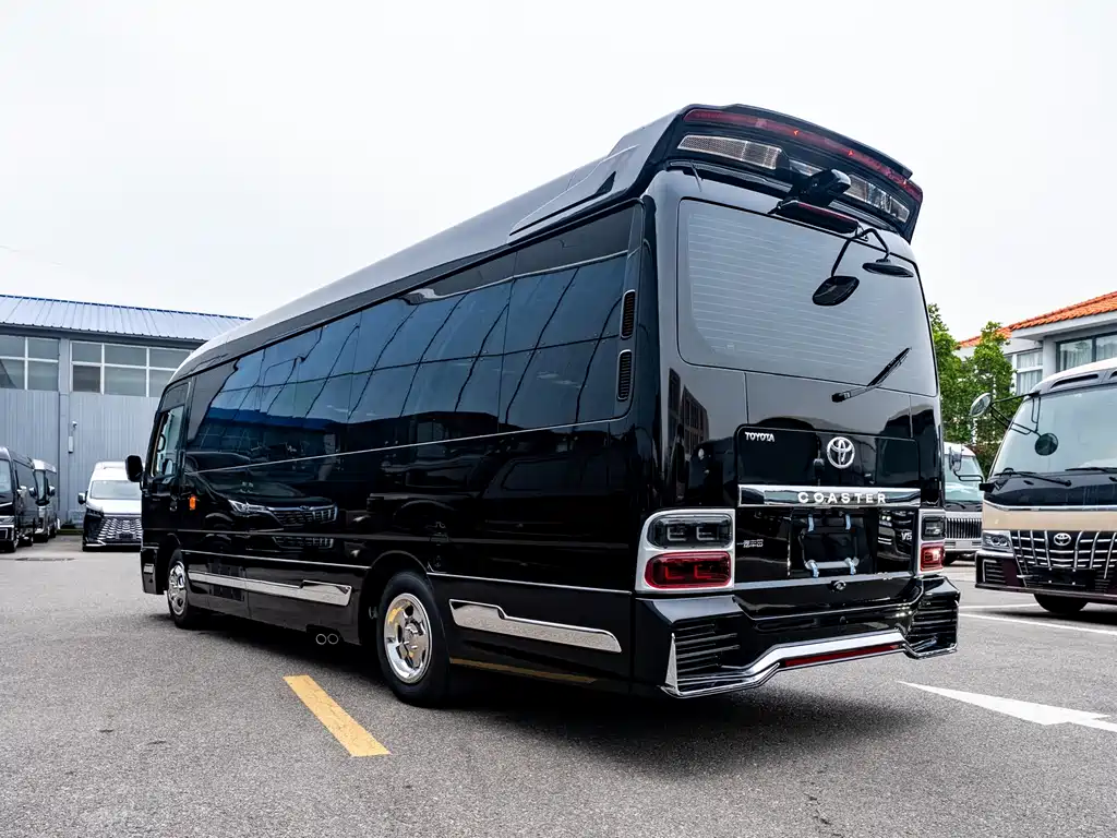 Toyota Coaster 2025 4.0L MT