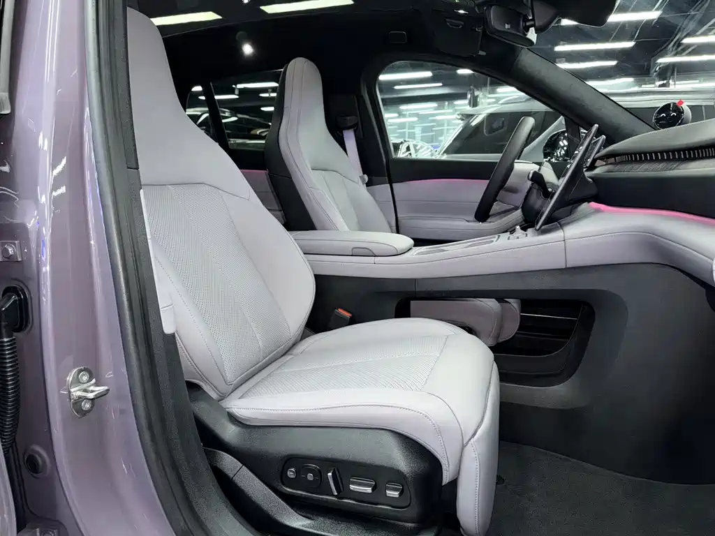 NIO EC6 — миниатюра 10