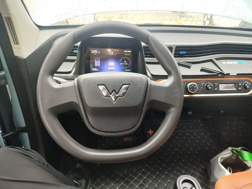 Wuling MINIEV — миниатюра 11