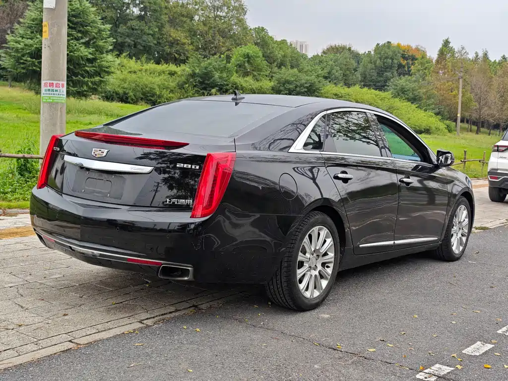 Cadillac XTS — миниатюра 7