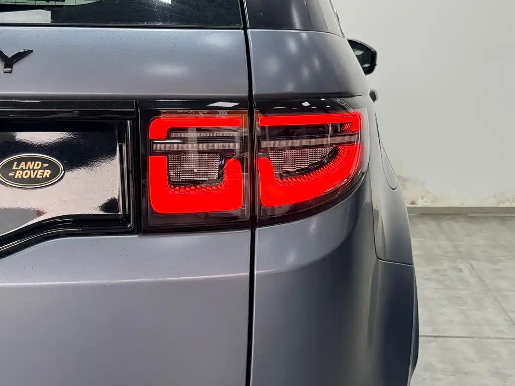 Land Rover Discovery Sport — миниатюра 17