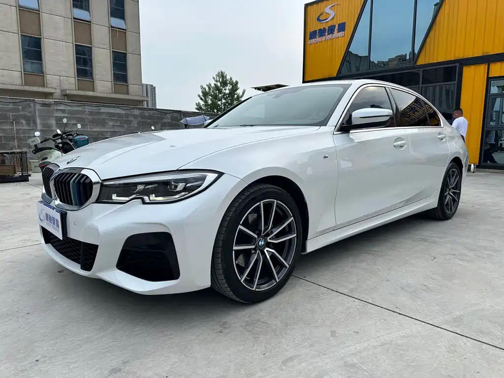 BMW 3 Series 2022