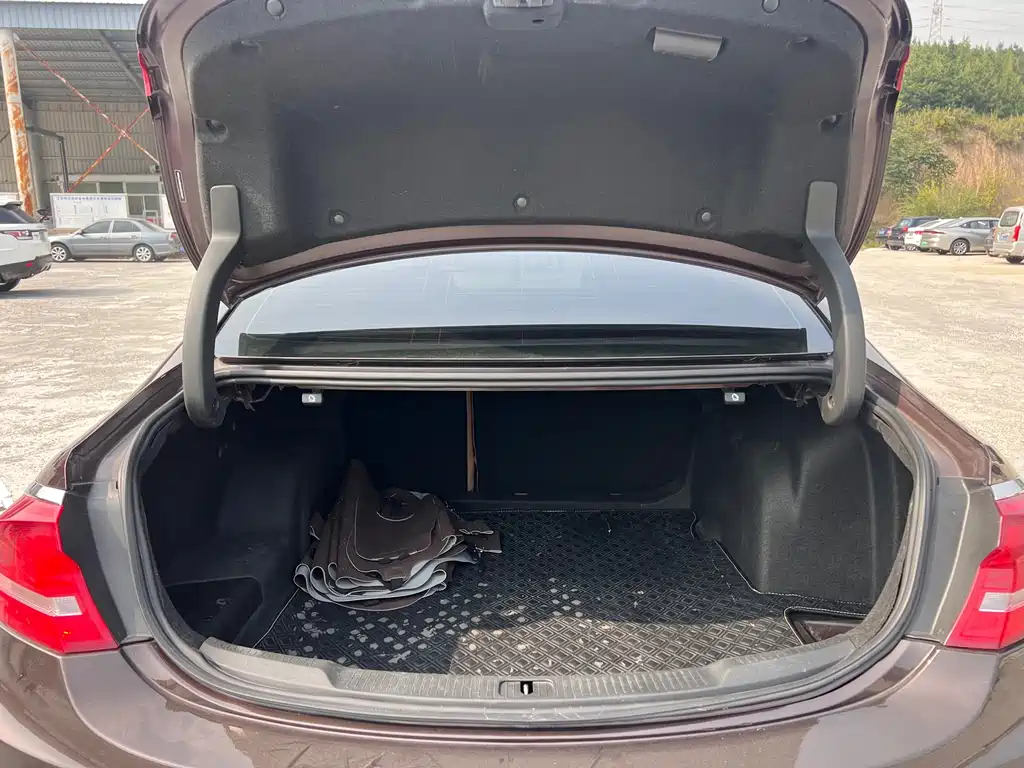 Buick LaCrosse — миниатюра 15