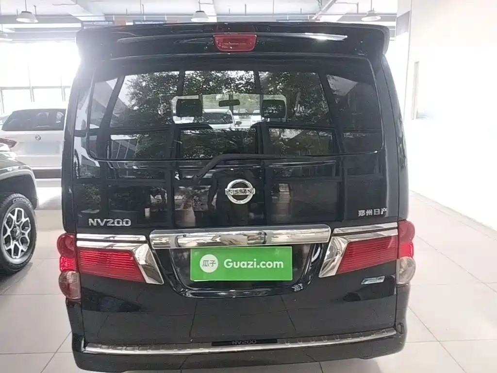 Nissan NV200 — миниатюра 6