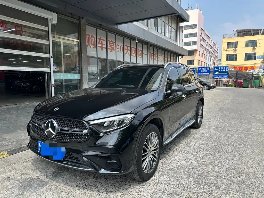Mercedes-Benz GLC 2023