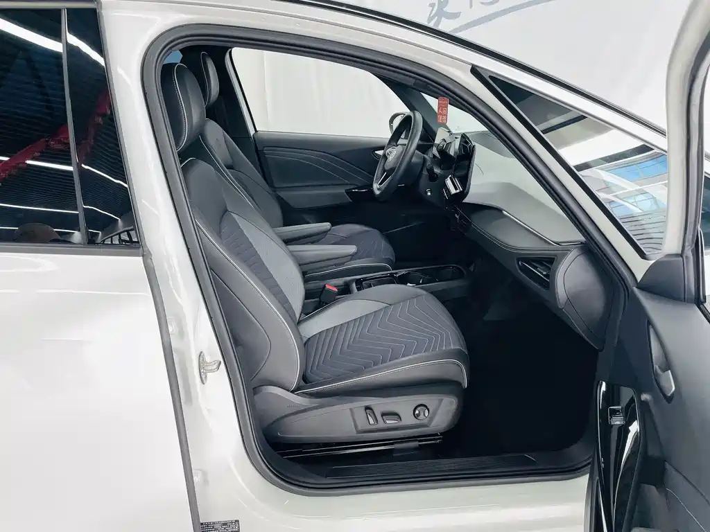 Volkswagen ID.3 — миниатюра 12