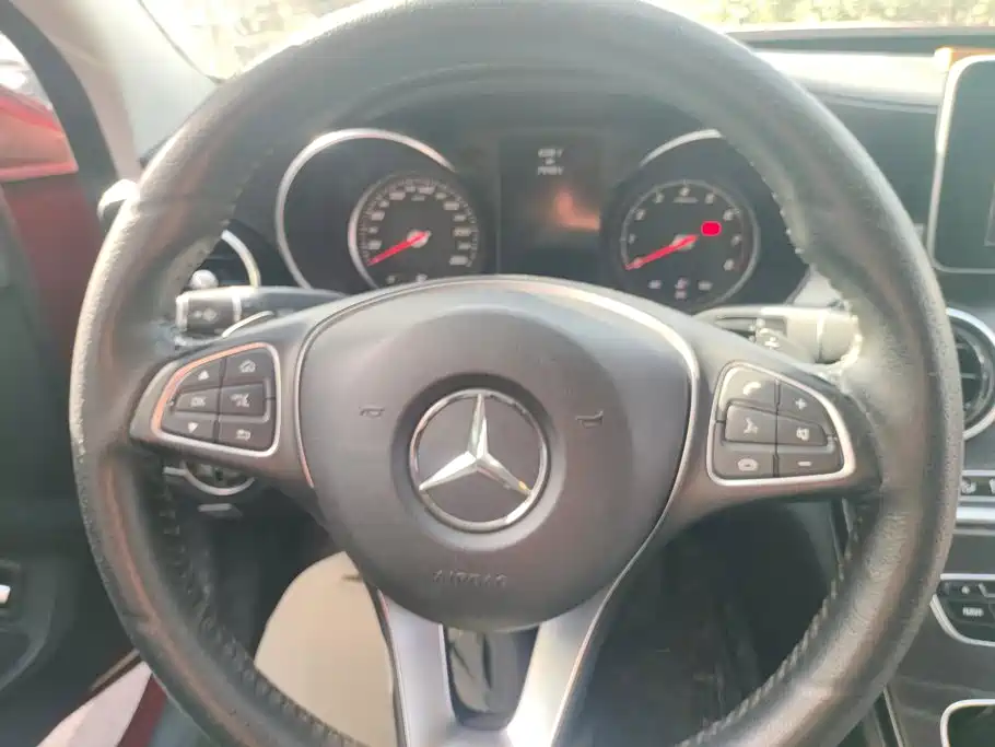 Mercedes-Benz C-Class — миниатюра 15