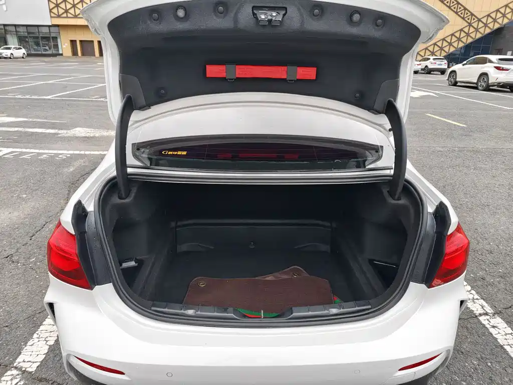 BMW 1 Series — миниатюра 15