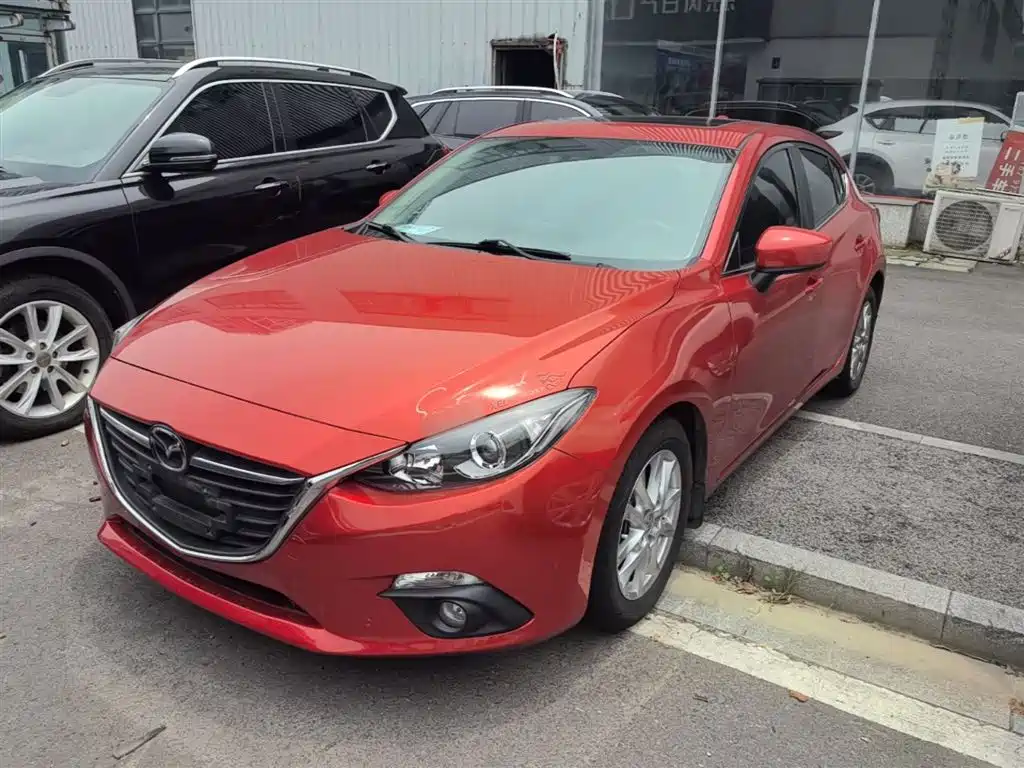 Mazda 3 Axela 2015