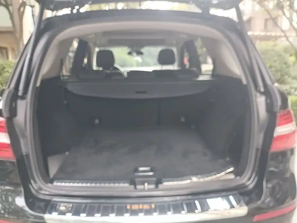 Mercedes-Benz M-Class — миниатюра 19