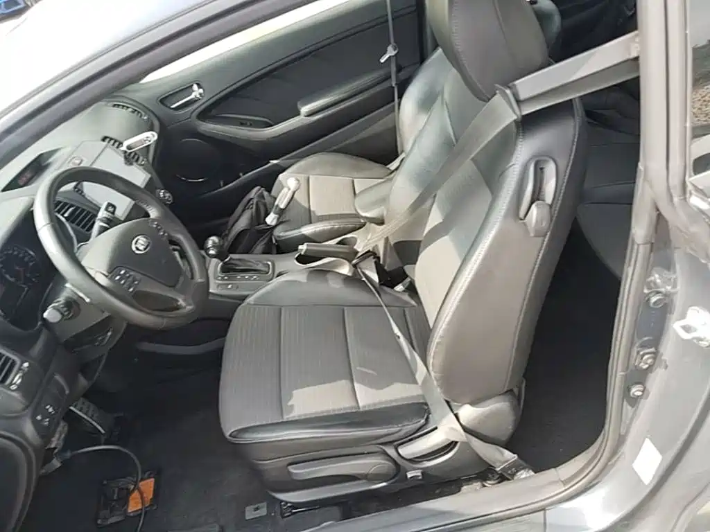 Kia Shuma — миниатюра 15
