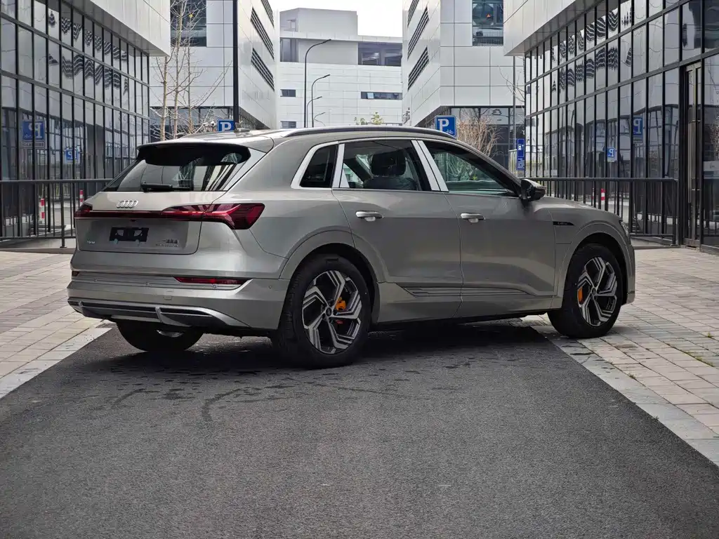 Audi e-tron 2021 50 quattro