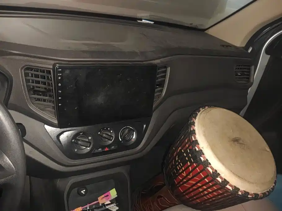 Wuling Hongguang V — миниатюра 13