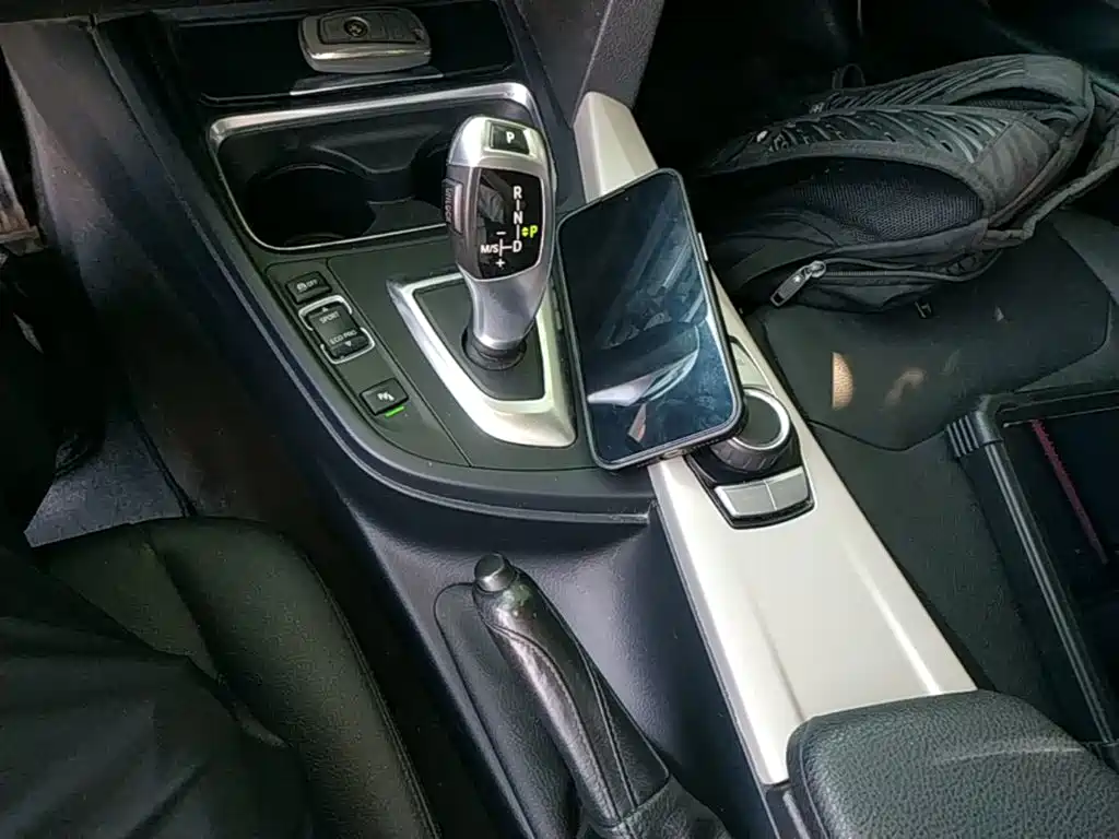 BMW 3 Series — миниатюра 14