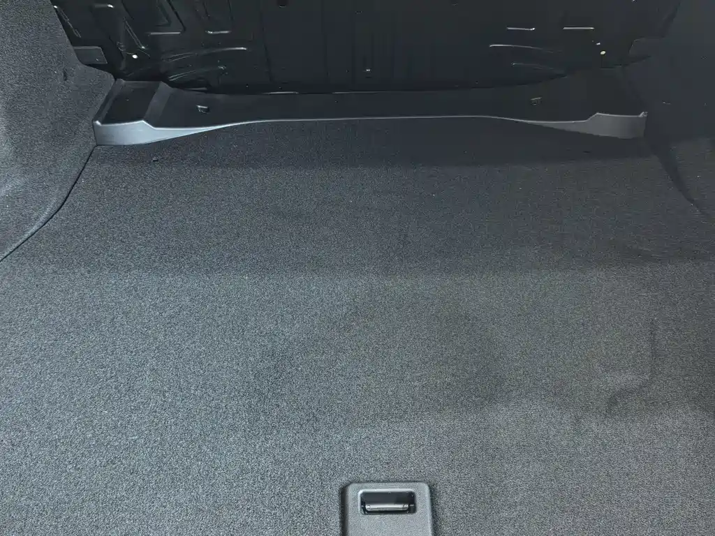 Mercedes-Benz C-Class — миниатюра 10