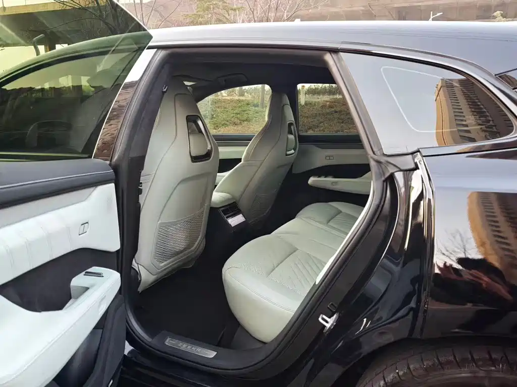 ZEEKR EXTREME KRYPTON 001