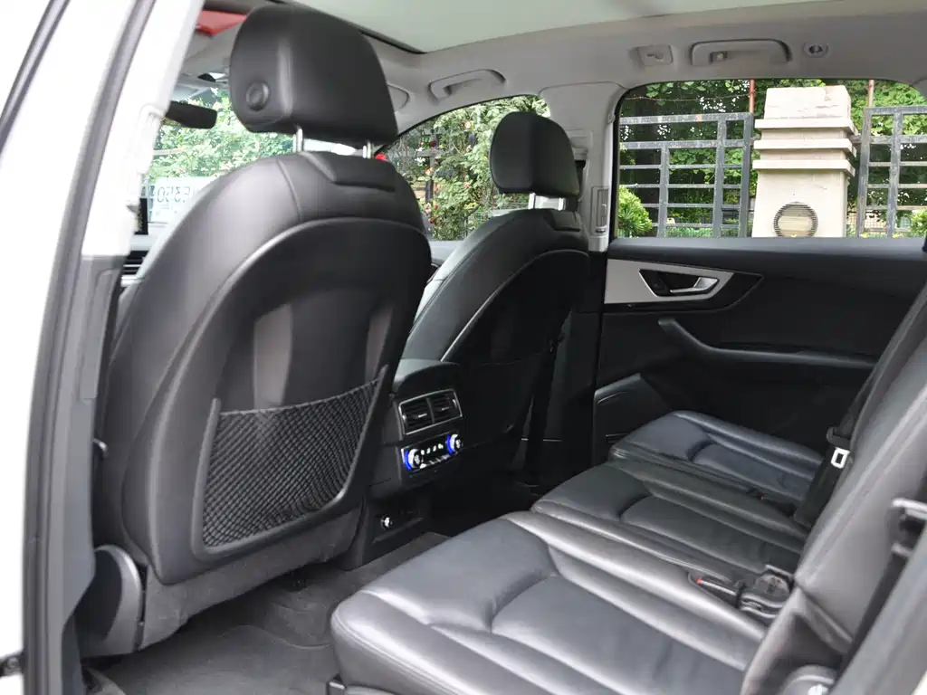 Audi Q7 2018 45 TFSI S line Sport