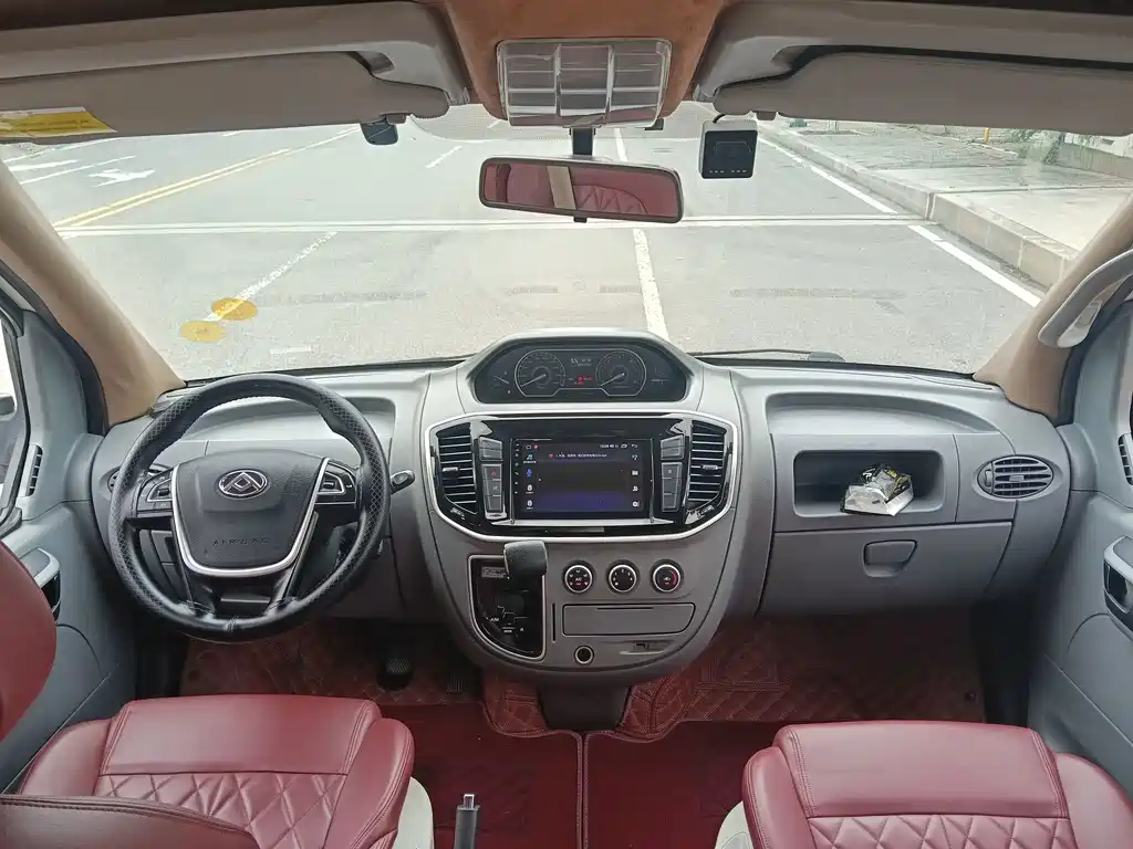 Maxus V80 — миниатюра 15