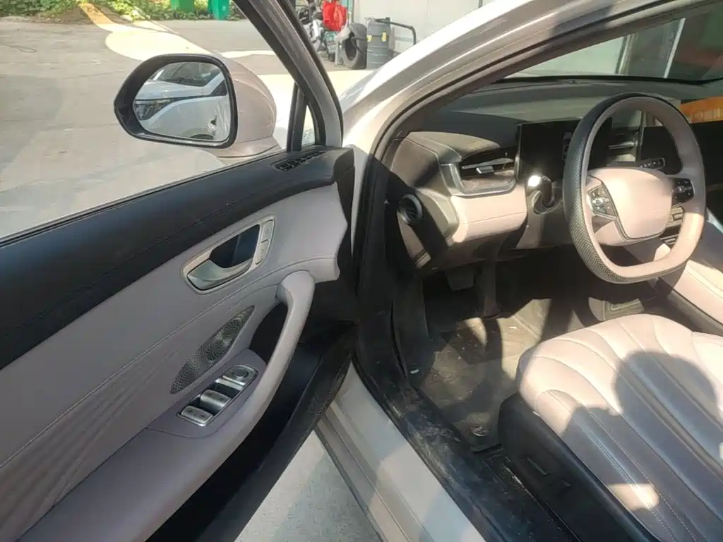Roewe M7 DMH — миниатюра 16