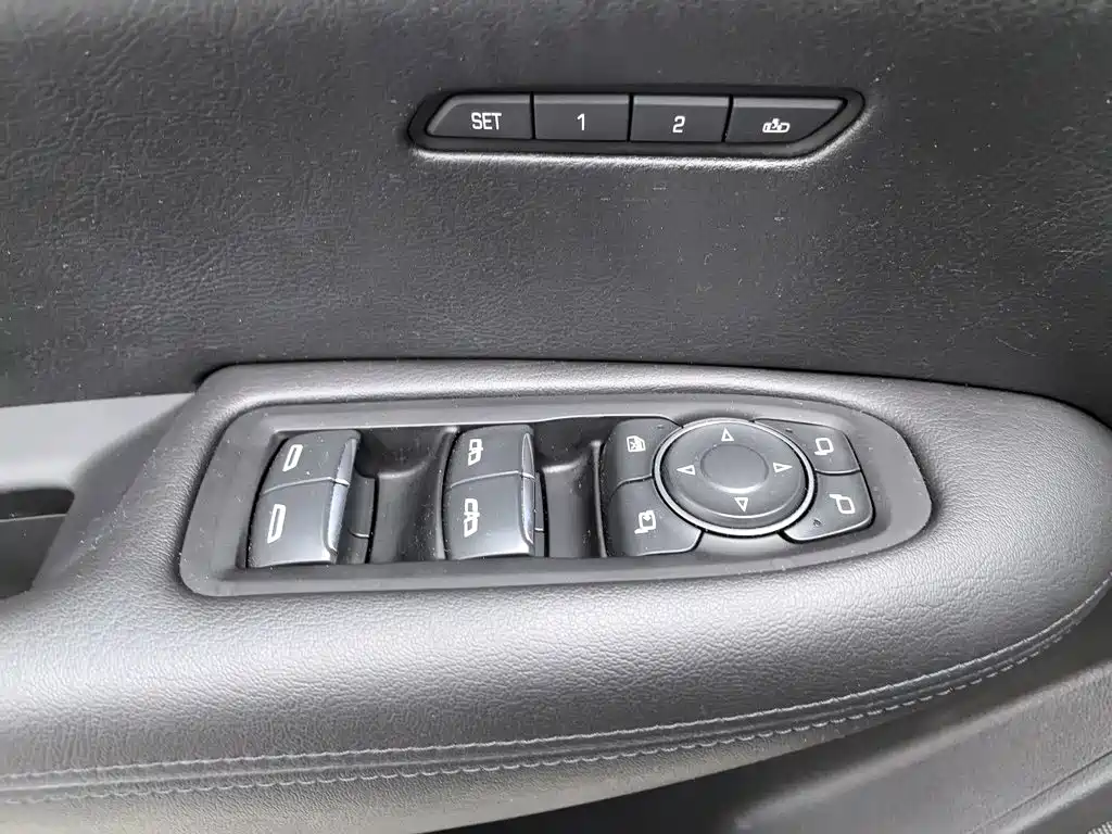 Cadillac XT5 — миниатюра 9