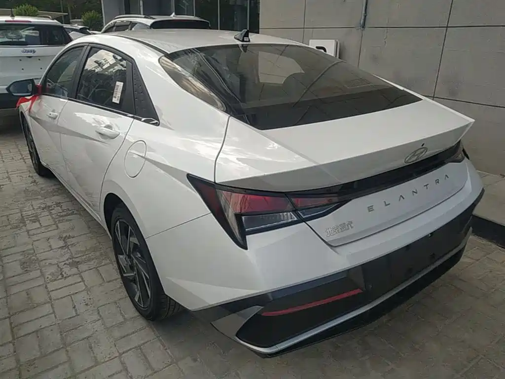 Hyundai Elantra 2023 1.5L CVT GLX Elite