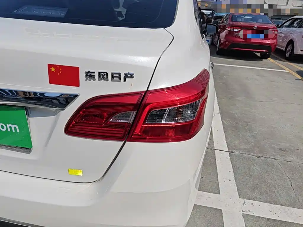 Nissan Sylphy — миниатюра 8