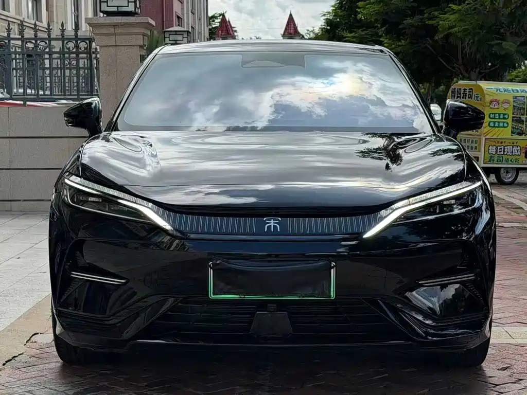 BYD L EV — миниатюра 2