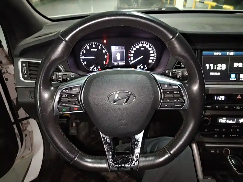 Hyundai Sonata — миниатюра 11