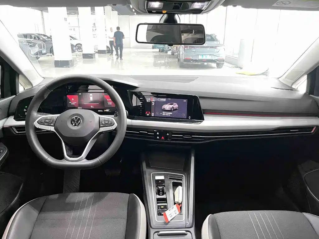 Volkswagen Golf 2021 280TSI DSG Pro
